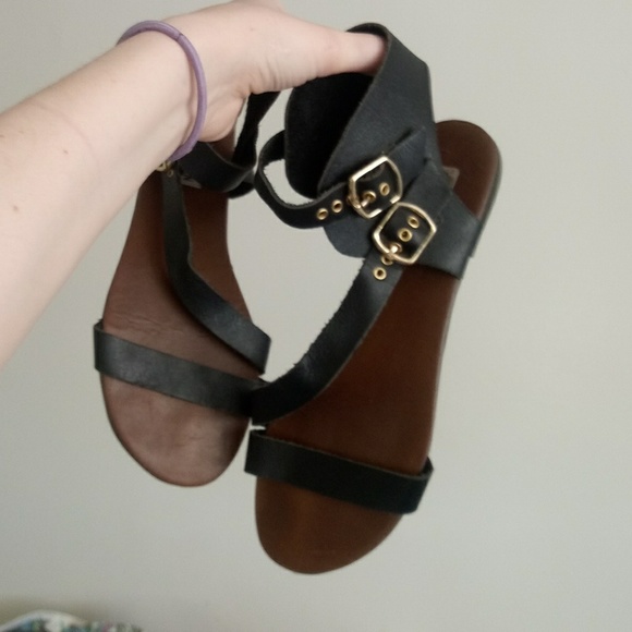 Steve Madden sandals - Picture 1 of 4